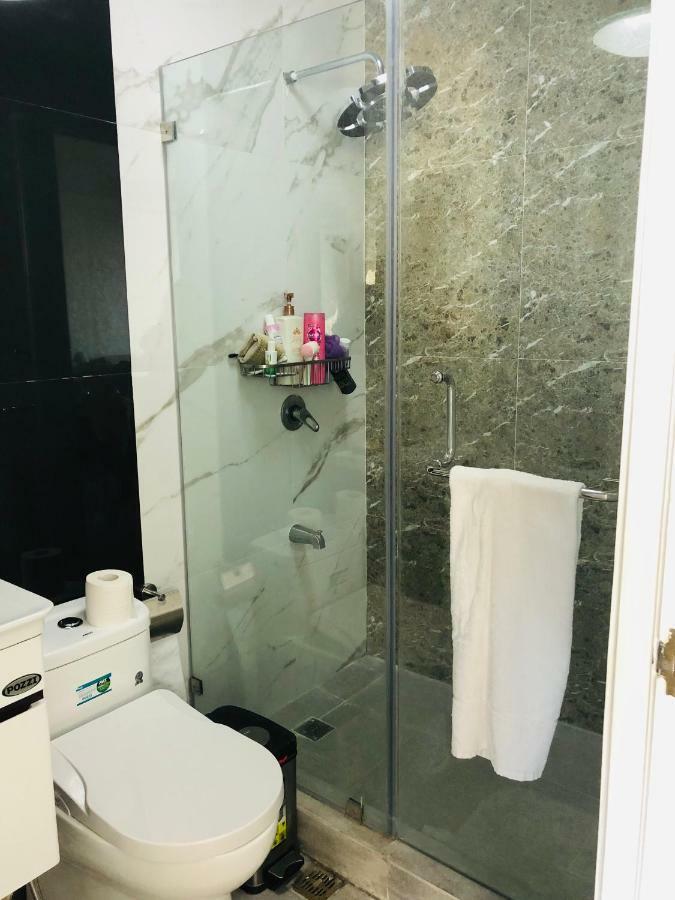 67 Sqm. Condo Unit In Robinson Place Residences Μανίλα Εξωτερικό φωτογραφία